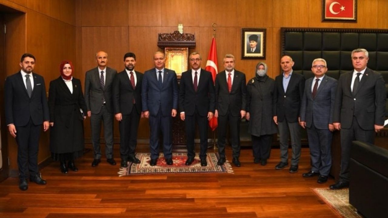 Bakan Yardımcısı Ergüneş, Başkan Güngör’ü ziyaret etti