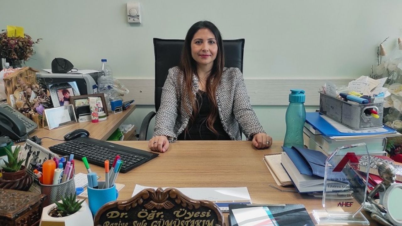 Doç. Dr. Gümüştakım ‘Dünya Sigarayı Bırakma Günü’ Bilgilendirmesi yaptı