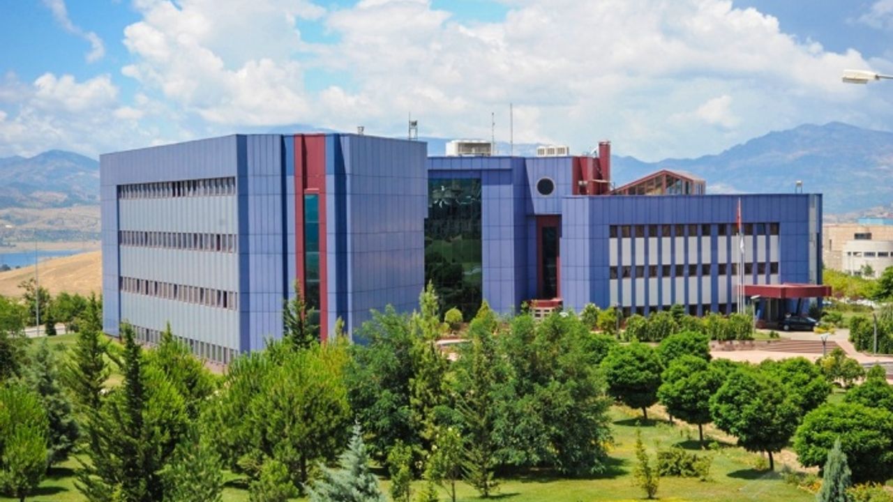 KSÜ Erasmus Gençlik Alanında Akredite Oldu