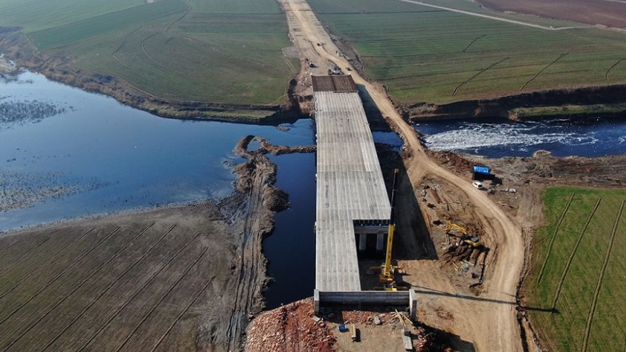Yeni Köprüde Son Kirişler Monte Ediliyor!