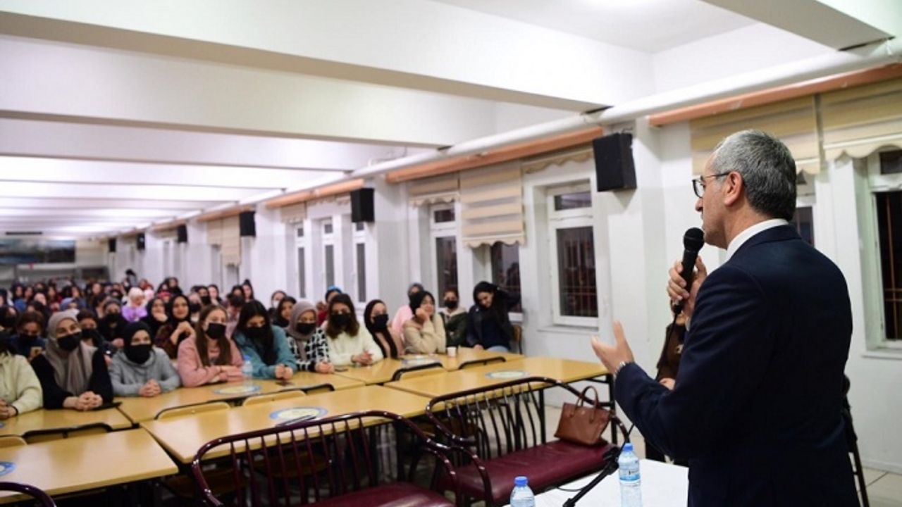 Başkan, Sosyal Bilimler Lisesi Öğrencileriyle Buluştu