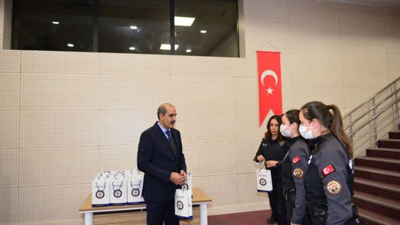 Cebeloğlu, “Kadınlar toplumsal yaşamın en temel taşı” 