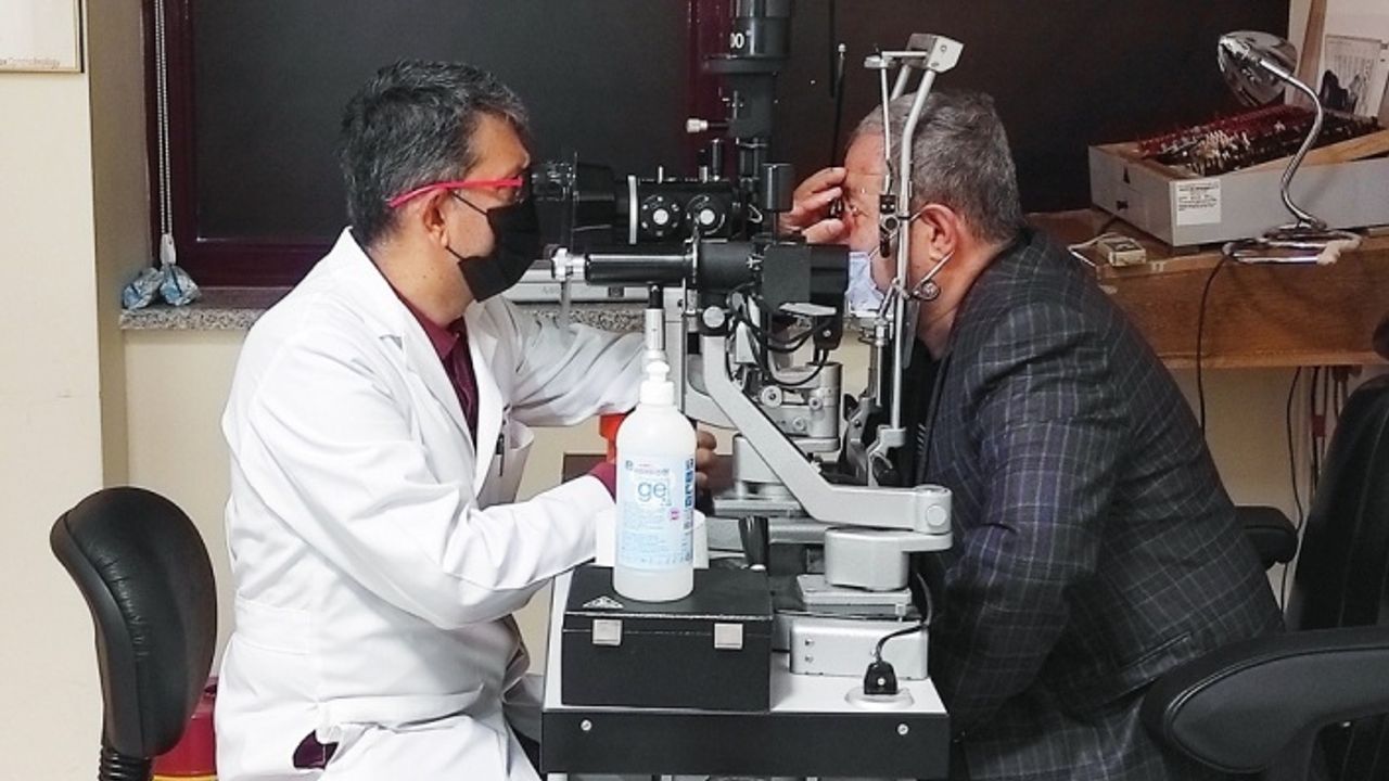 Prof. Dr. Özdemir Uyardı: ‘Göz Tansiyonu Körlüğe Neden Olabilir’