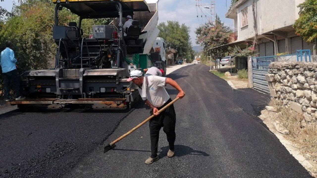 Andırın’da 6 Mahallenin Grup Yolu Asfaltlanıyor