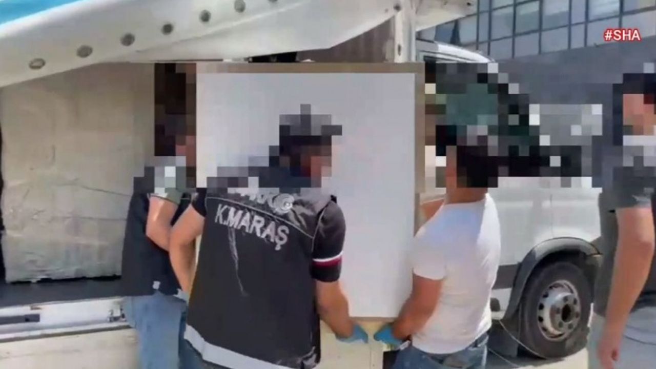 Nakliye aracında 117 kilogram esrar ele geçirdi  