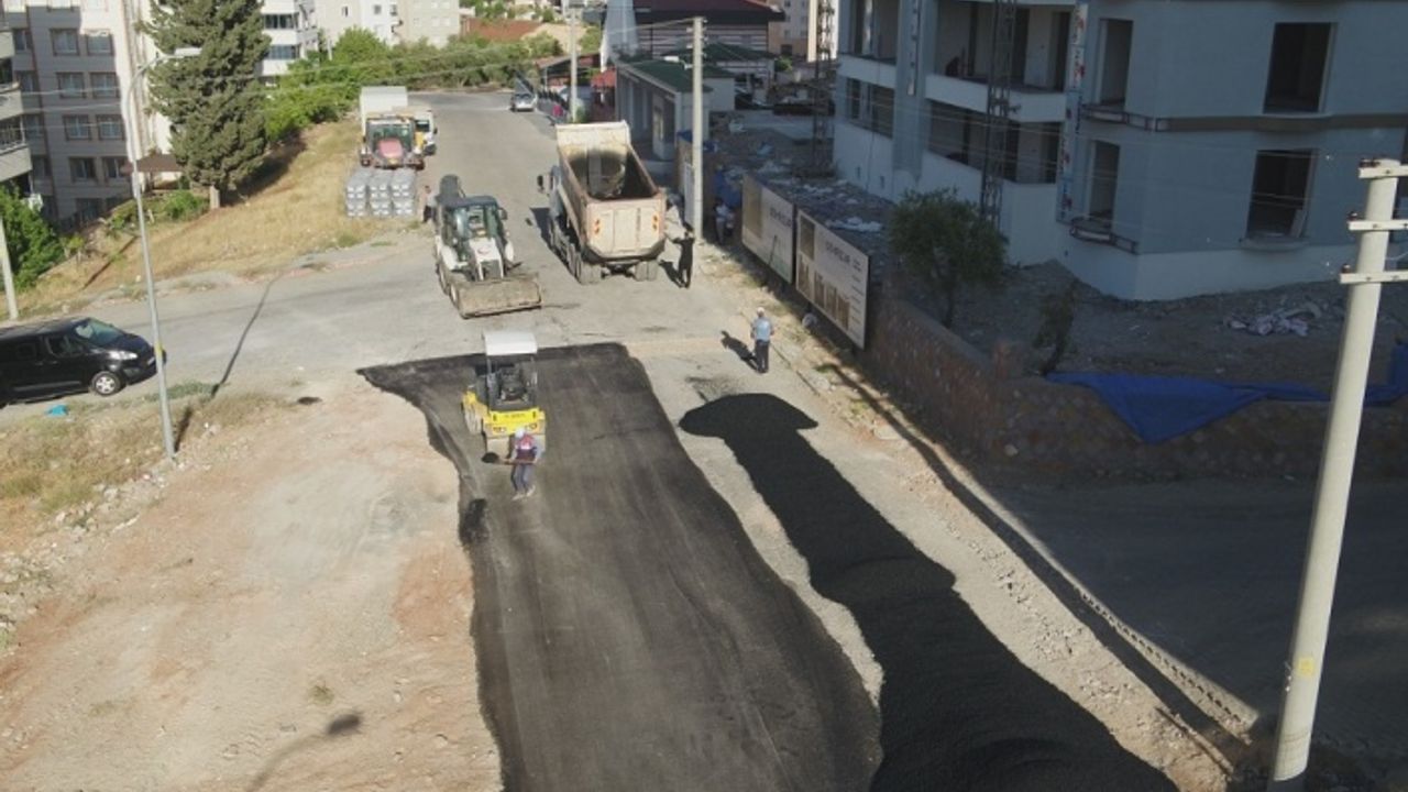 Onikişubat Belediyesi, yollarda standardı yükseltiyor