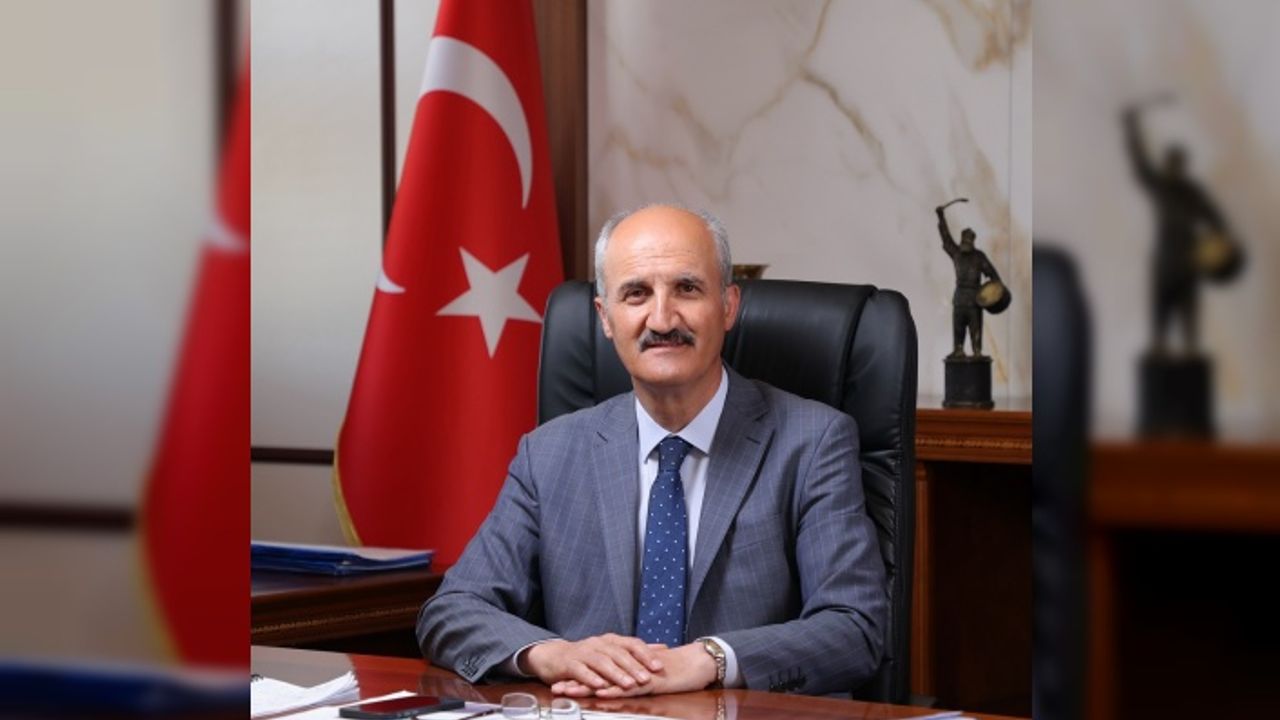 Başkan Okay, Milli Kahramanımız Sütçü İmam’ı Rahmet Ve Minnetle Anıyorum