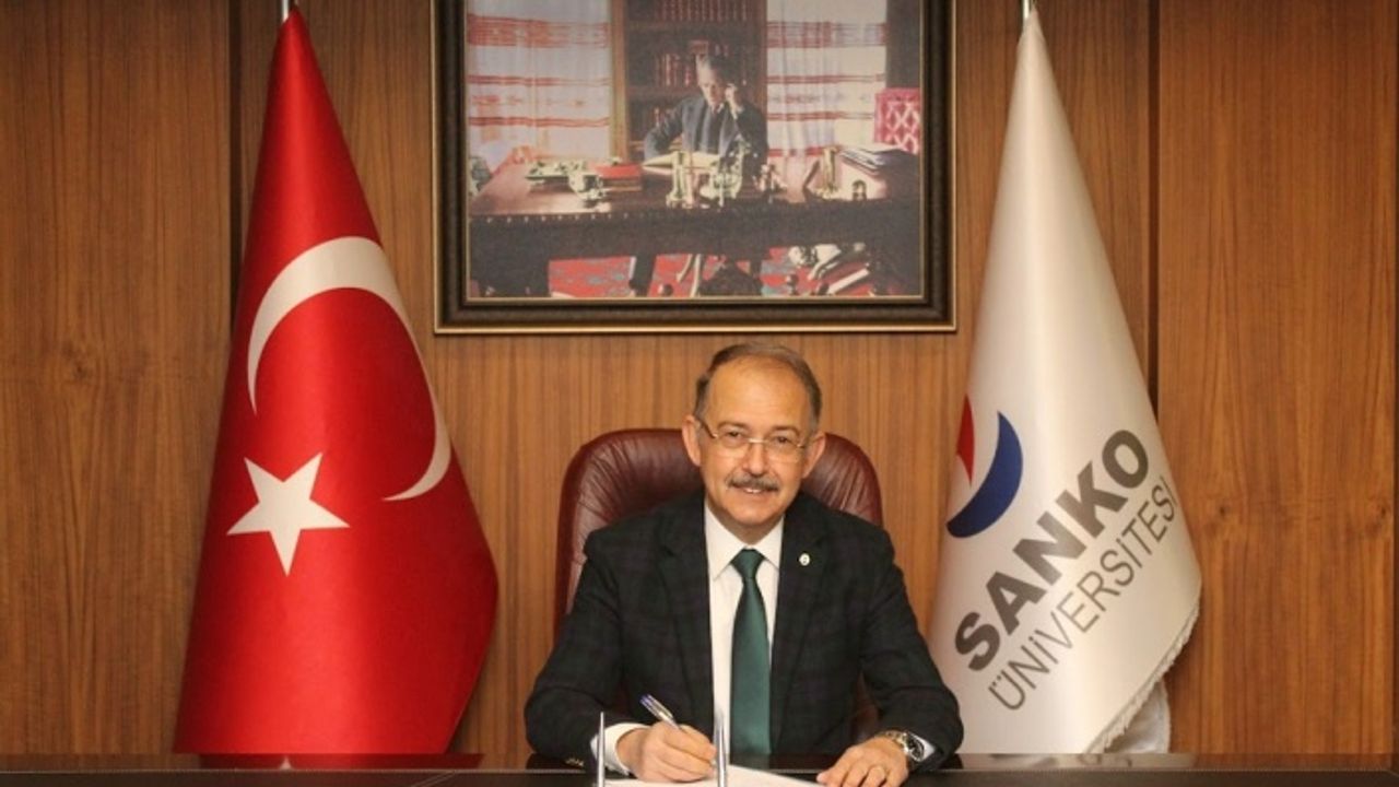 Rektör Dağlı: “2023; Mutluluğun Çoğaldığı, Sağlıklı, Başarılı Ve Huzur Dolu Bir Yıl Olsun”