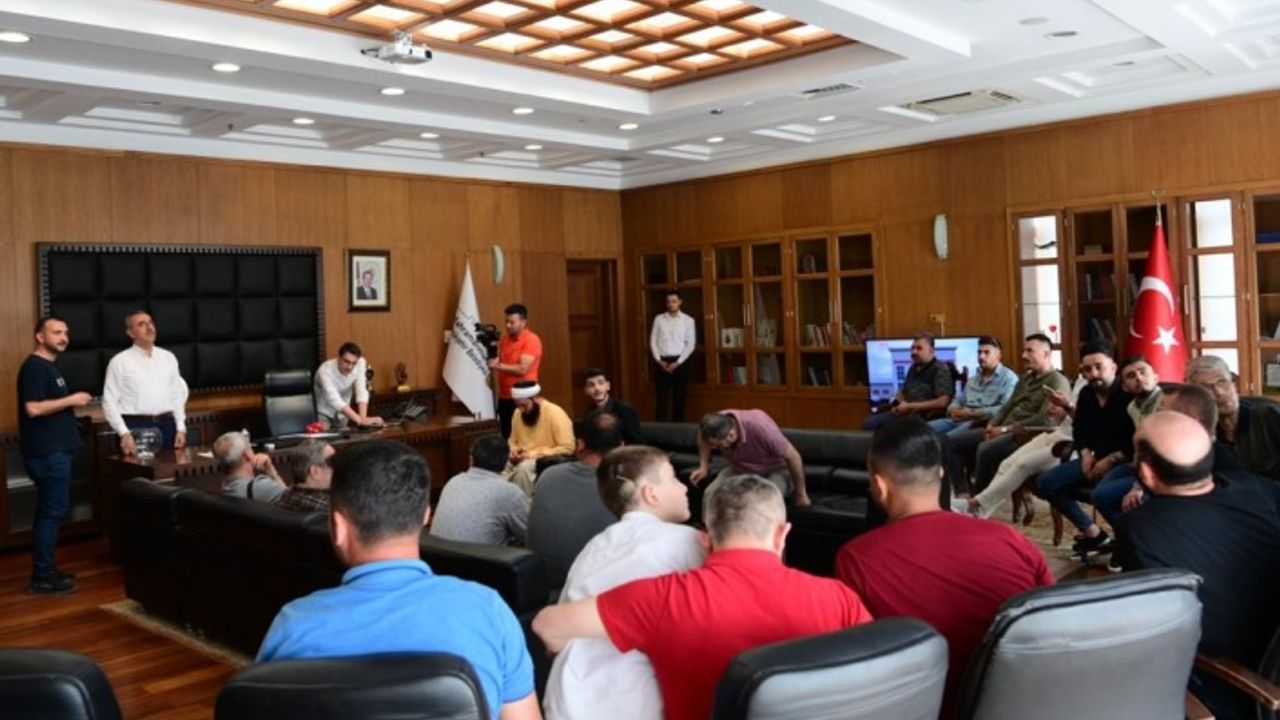 Ayakkabıcı Esnafına Geçici İş Yerleri Teslim Edildi