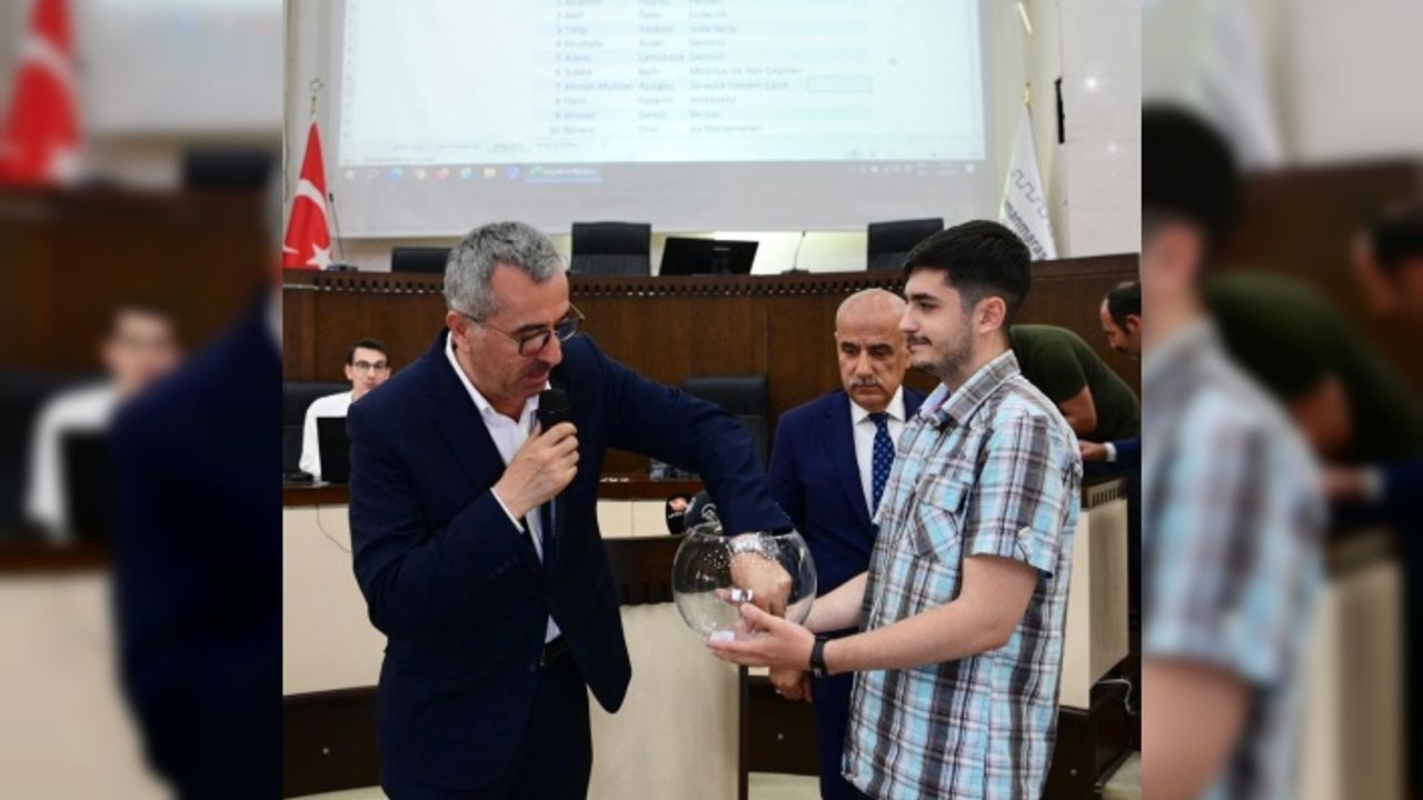 Başkan Güngör; “3 Bin 519 İş Yeri Hak Sahiplerine Teslim Edildi”