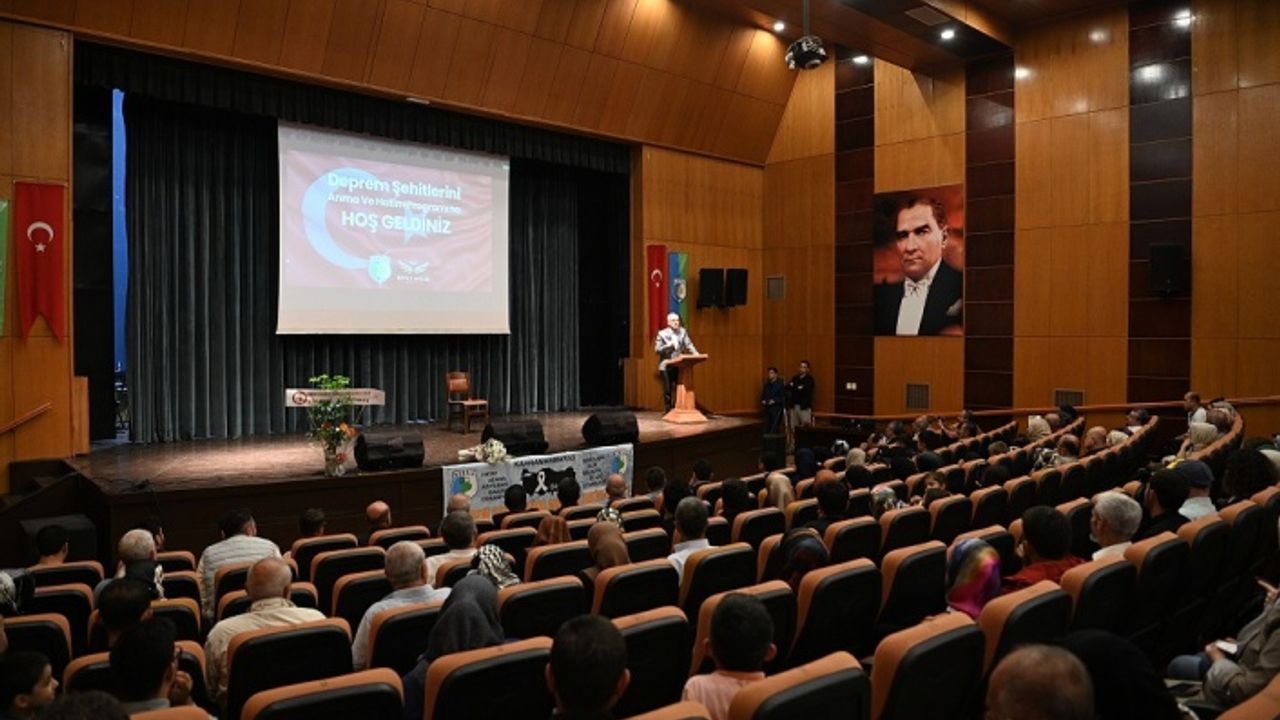 Bertiz Vakfından Deprem Şehitlerini Anma ve Hatim Gecesi
