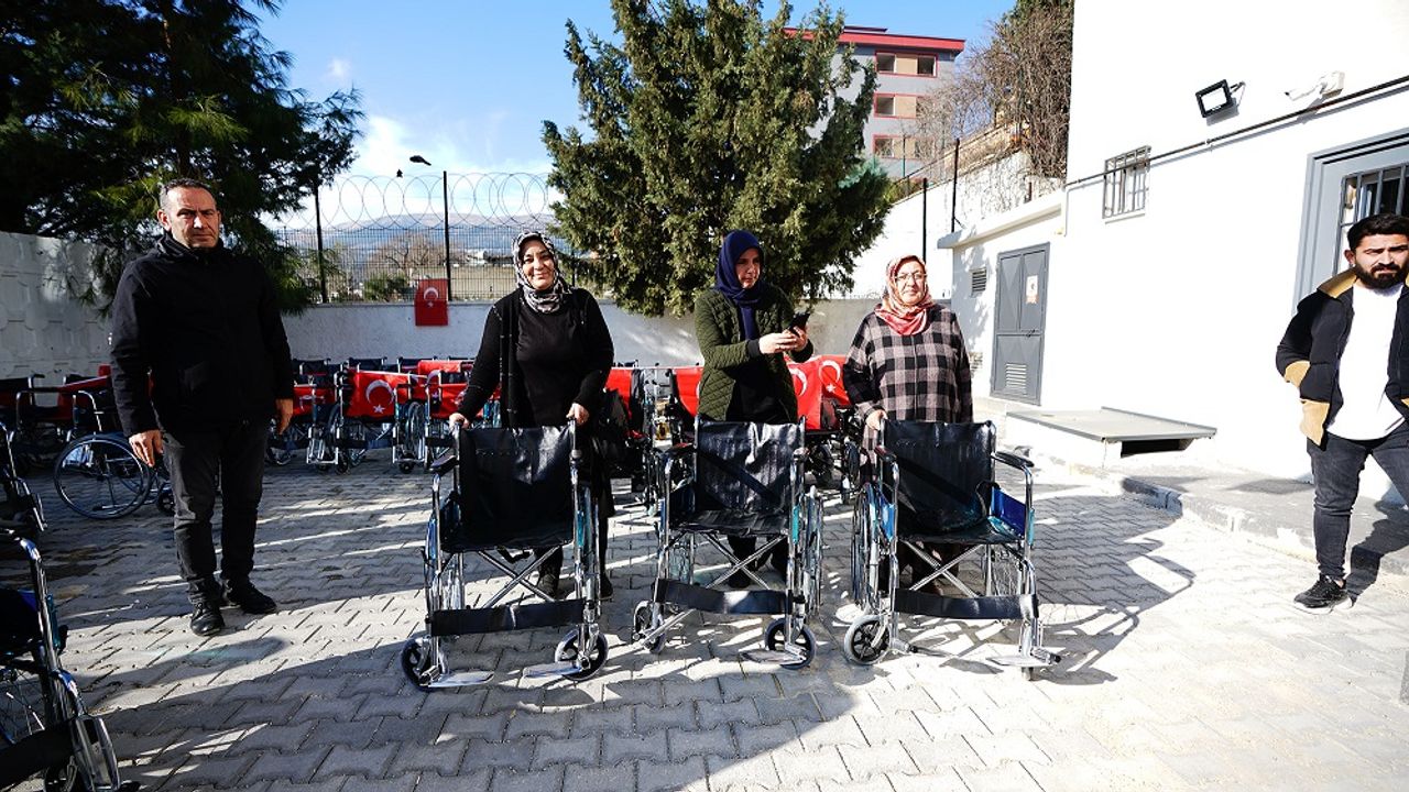 Özel Gereksinimli Vatandaşlara Tekerlekli Sandalyeleri Teslim Edildi!
