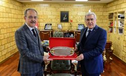 Sanko Üniversitesi Rektörü Prof. Dr. Güner Dağlı’nın Üniversitemiz Rektörü Can’ı Ziyaretinde Üniversitelerarası Sağlık, Eğitim ve İşbirliği Konuları Görüşüldü