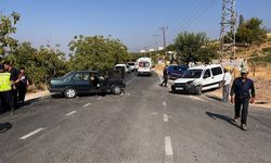 Kahramanmaraş’ta kamyonet ile otomobil çarpıştı: 7 yaralı  
