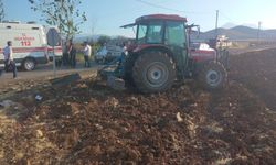 Kahramanmaraş’ta otomobil ile traktör çarpıştı: 1 ölü 1 yaralı  