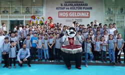 Fuarın İlk Gününde Yüzlerce Çocuğun Kitap Neşesi