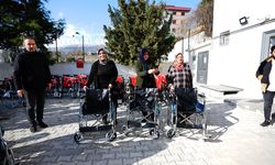 Özel Gereksinimli Vatandaşlara Tekerlekli Sandalyeleri Teslim Edildi!