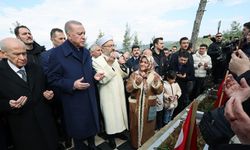 Cumhurbaşkanı Erdoğan, Kapıçam’da Deprem Şehitliği’ni Ziyaret Etti