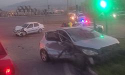 Kahramanmaraş'ta iki otomobil çarpıştı: 2 yaralı