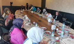 Anneler Gününde Depremzede Anneler Unutulmadı