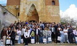Eshab-ı Kehf’te Edebiyat Yolculuğu