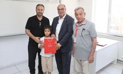 Başkan Mehmet Akpınar’dan Karne Heyecanı Yaşayan Öğrencilere Mesaj