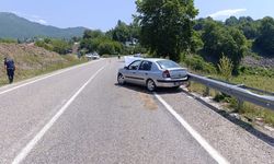 Andırın'da Otomobil Bariyere Çarptı: 1 Yaralı
