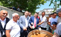 Ilıca’da Aşure İkramı…