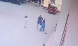 Kahramanmaraş’ta küçücük çocuğu yere çarptı