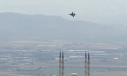 Kahramanmaraş’ta savaş uçakları Dünya’nın en büyük Türk Bayrağı için havalandı