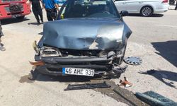 Kahramanmaraş’ta iki otomobil çarpıştı: 5 yaralı