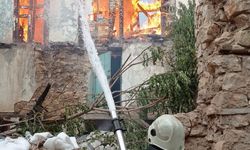 Kahramanmaraş’ta metruk binada yangın