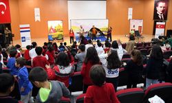 Osmaniye’de “Ronnie Göldeki Fısıltı” Miniklerle Buluştu