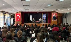 Yazar Köneçoğlu, Andırın’da Öğrencilerle Buluştu