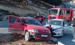 Kahramanmaraş’ta iki otomobil çarpıştı: 2 yaralı