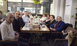 Sanatçı Cemile Sönmez’den 30 Yıl Sonra Sürpriz Buluşma