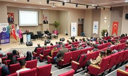 Uzman İsimler Otizmi Tüm Yönleriyle Ele Aldı