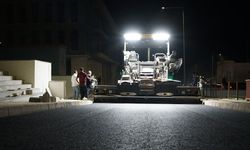 Asfalt Mesaisi Gece Gündüz Sürdürüyor