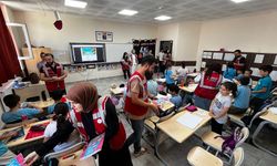 Gençlik Meclisi Çocukların Neşesine Neşe Kattı