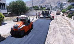 Yeni Haftada 4 İlçe 37 Farklı Noktada Sıcak Asfalt Mesaisi