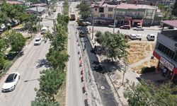 Sürmeli Bey Caddesi’nde Asfaltlama Çalışmalarımız Sürüyor