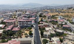 Büyükşehir, Dulkadiroğlu’nda Mehmet Esenceli Caddesi’nin Asfaltını Yeniliyor