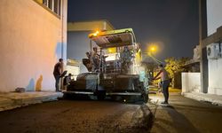 Büyükşehir’den Dulkadiroğlu Yahya Kemal’de Gece Asfalt Mesaisi