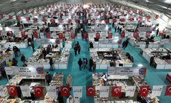 Kitap Fuarının İkinci Günü Dopdolu Geçecek