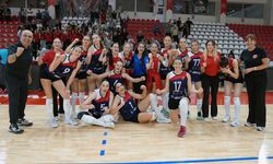 Büyükşehir’in Sultanları Taraftarı Önünde Kazandı