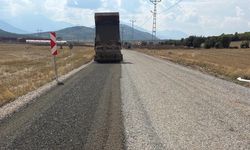 Büyükşehir, Göksun Yeniyapan’ın Yolunda İkinci Kat Asfaltı Seriyor