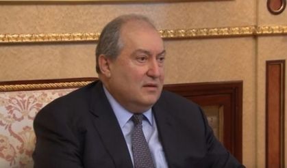Ermenistan Cumhurbaşkanı Sarkisyan'dan hükümete istifa çağrısı