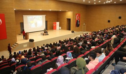 Metin Şentürk Gençlerle Bir Araya Geldi