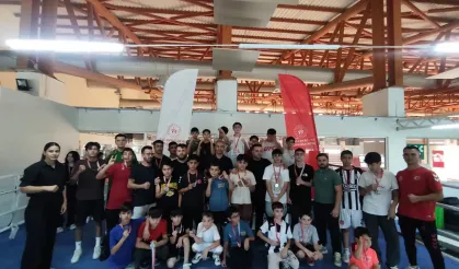 Kahramanmaraş'ta 30 Ağustos Boks Müsabakalarında 50 Sporcu Ringe Çıktı