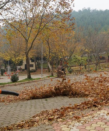 Kahramanmaraş’ta Parklarda Temizlik Seferberliği